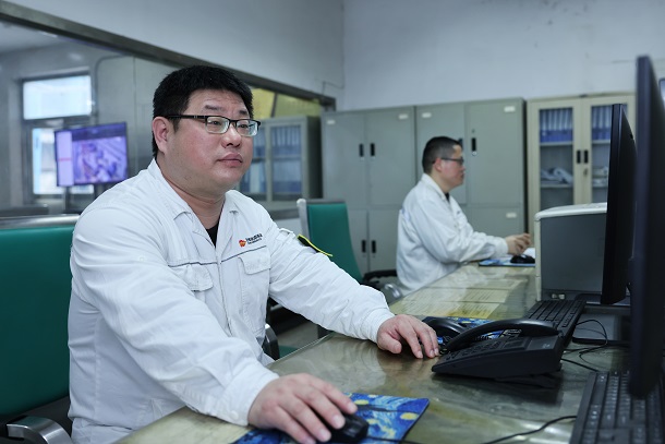 ͼΪÌﲨÕýÔÚ¼àÅÌÖÐ